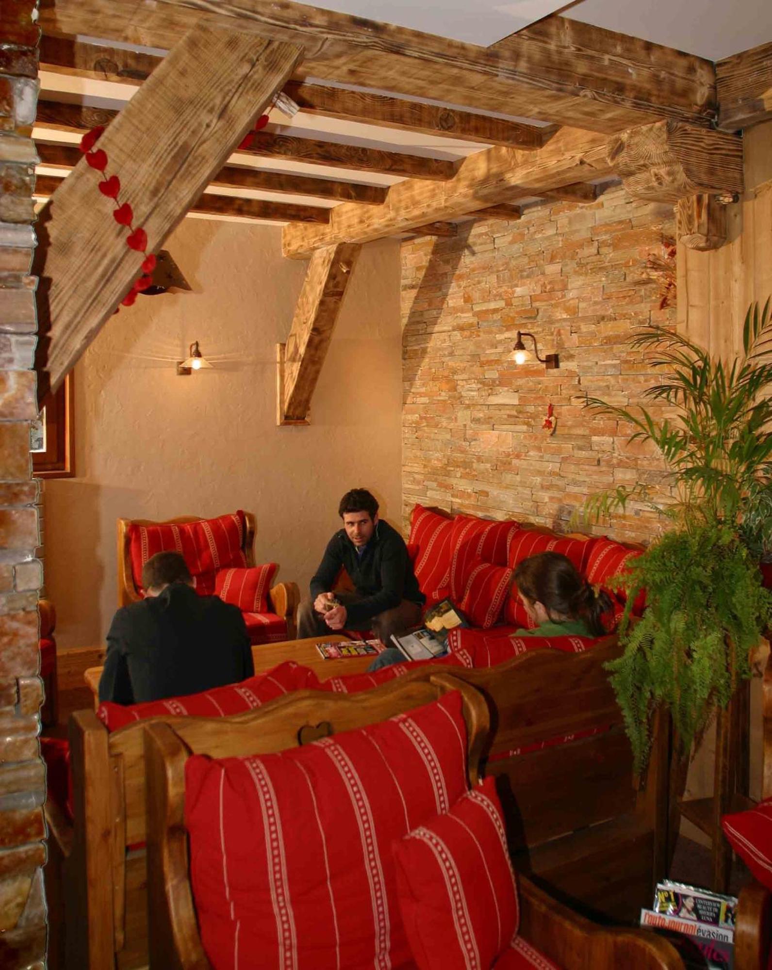 Hotel Le Christania Bellevaux Bagian luar foto
